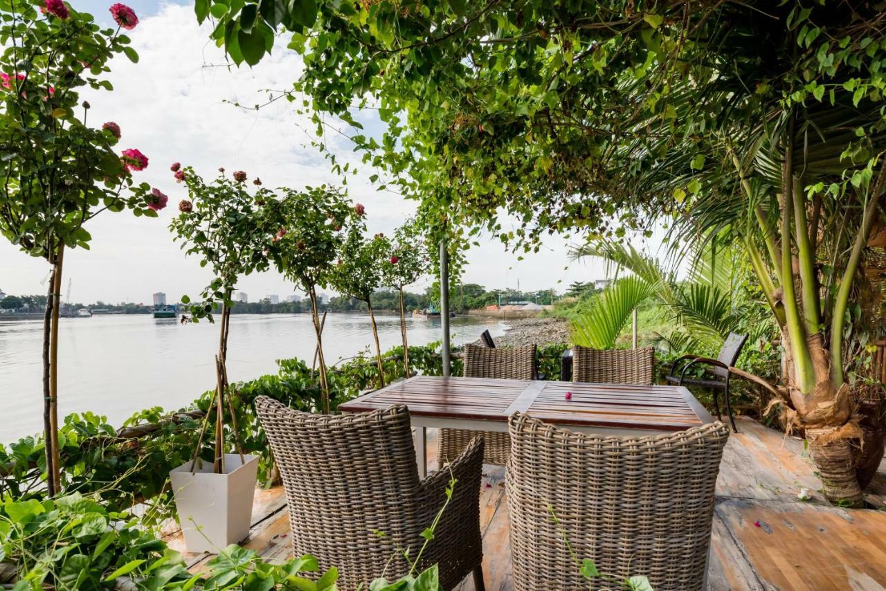 Отель Saigon Riverside Retreat Хошимин Экстерьер фото